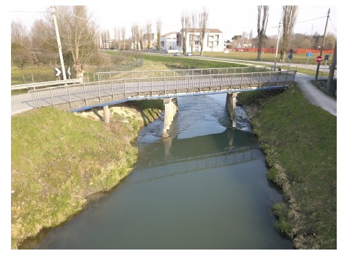 Prove di carico sul ponte in via Torre sul canale "Rio Serraglio"  rinvio date.